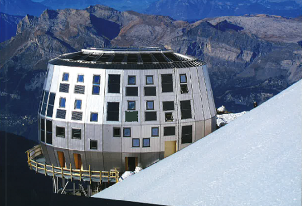 Rifugi in divenire. Architettura, funzioni e ambiente